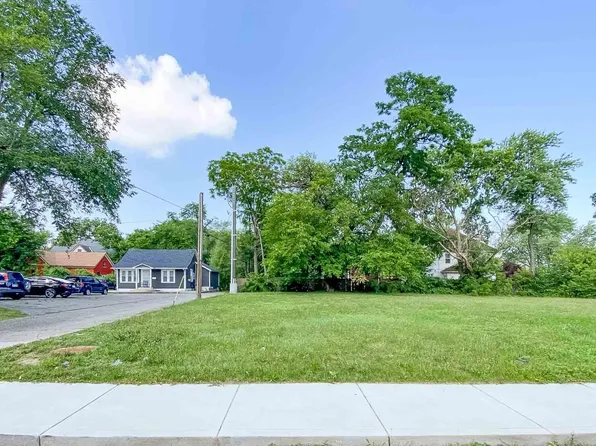 315 N Taylor St S, Mishawaka, IN 46544
