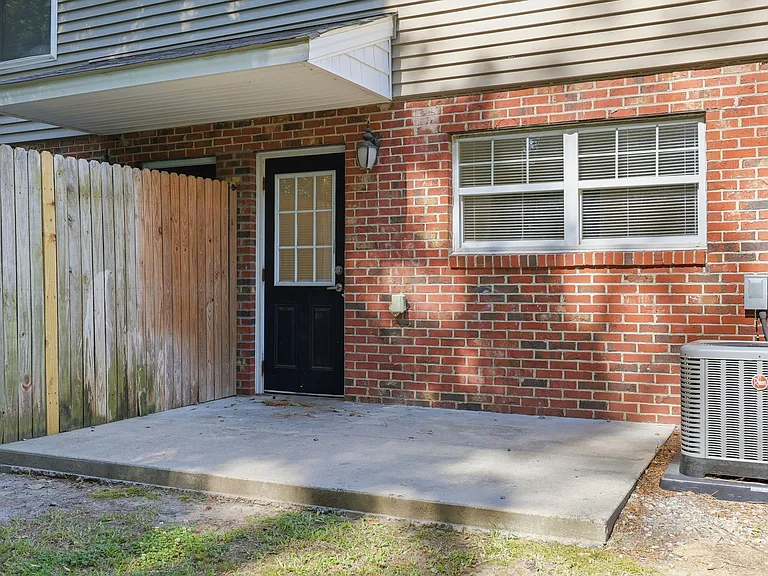 Carolina Cove — Photo 44