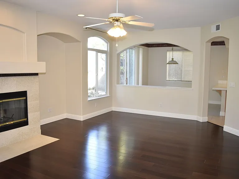 630 Rogers Cir — Photo 9