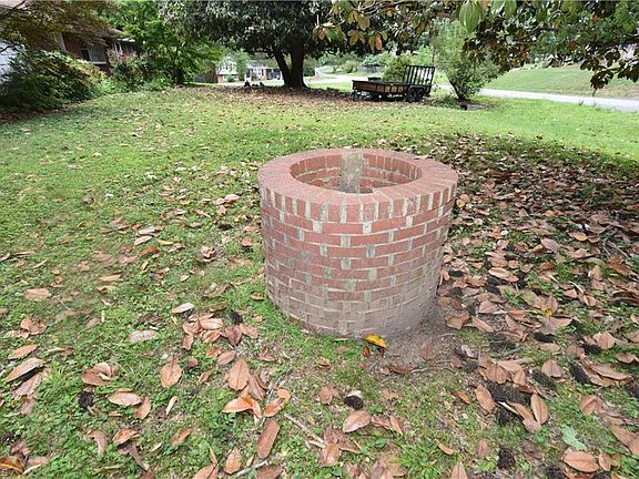 4th image of 8220 Troxaway Ct