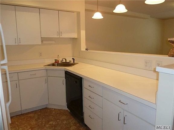 2nd image of 106 Atlantic Ave APT 20