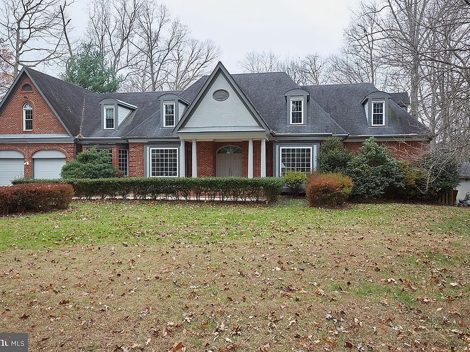 1st image of 4736 Spruce Ave