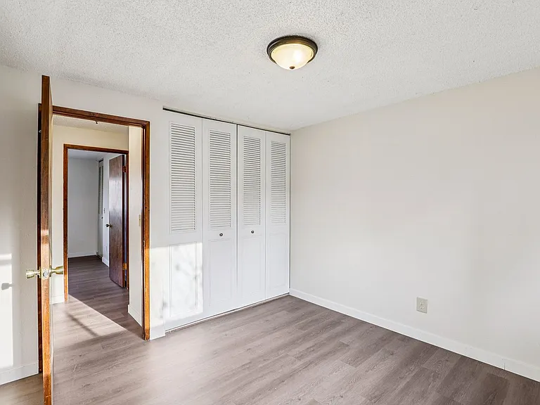 Cypress Crest Apartments — Photo 69