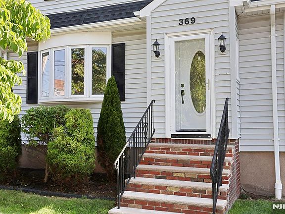 2nd image of 369 Sussex Rd