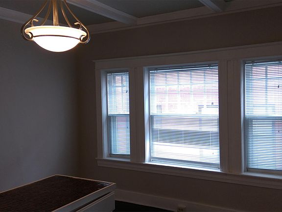 4th image of 6007-6009 Waterman Blvd