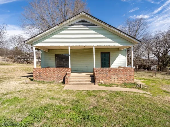 206 Green Ave, Poteau, OK 74953