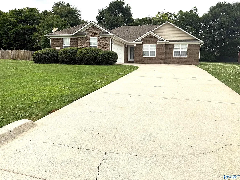 322 Eagle Ridge Dr