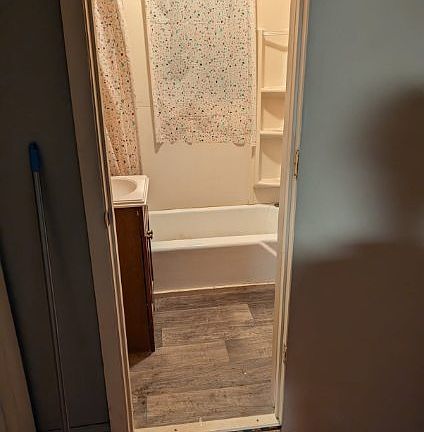 2nd image of 112 Ball St