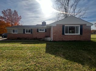 9531 Pontiac Lake Rd, White Lake, MI 48386