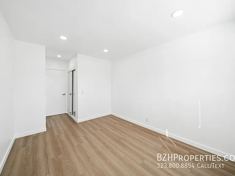 252 S New Hampshire Ave — Photo 24