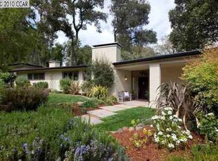 1 Snowberry Ln, Orinda, CA 94563
