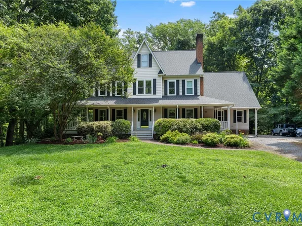 12439 N Oaks Dr, Ashland, VA 23005