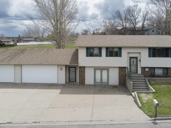 701 3rd St NW, Beulah, ND 58523