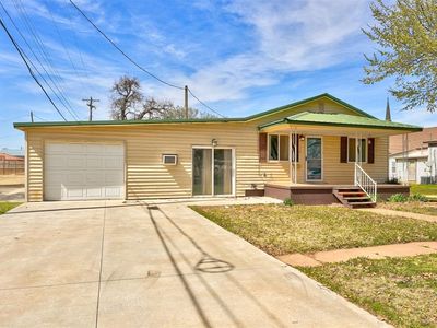 114 N Cheyenne St, Hennessey, OK, 73742