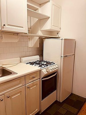 1st image of 324 E 82nd St APT 1A