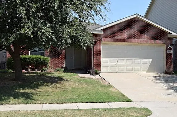4105 Capstone Dr — Photo 1