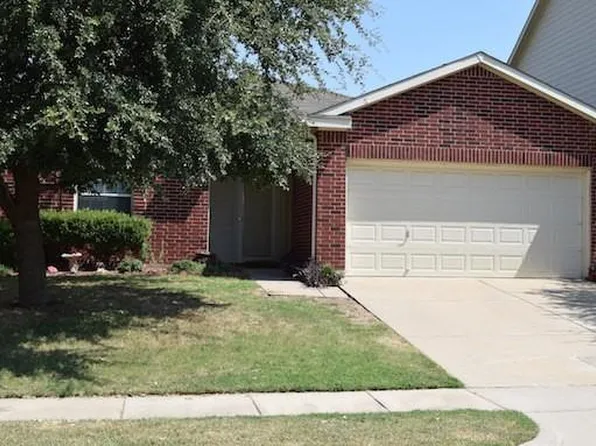 4105 Capstone Dr, Fort Worth, TX 76244