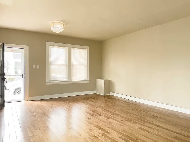 123 Walnut Ave — Photo 6