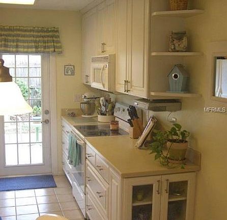 4th image of 3225 Pine Haven Dr