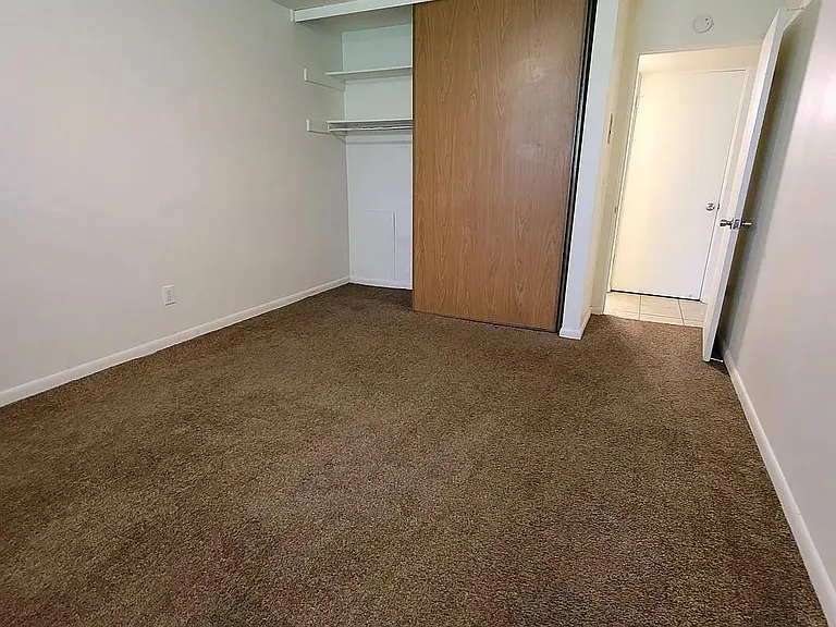 Unit Photo