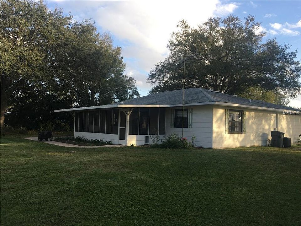 2nd image of 11004 Rodeo Ln