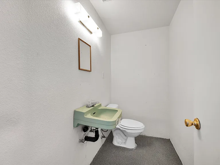 56166 Handley Rd #1 — Photo 23