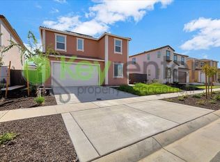 2061 Hesperian Dr, Plumas Lake, CA 95961