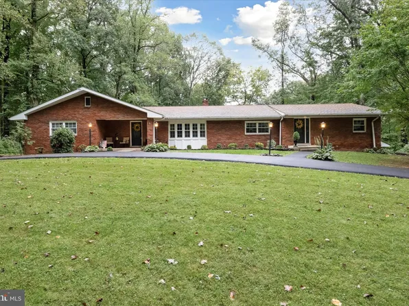 131 Mill Rd, Schwenksville, PA 19473