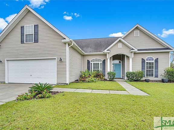 2nd image of 714 Canyon Drive