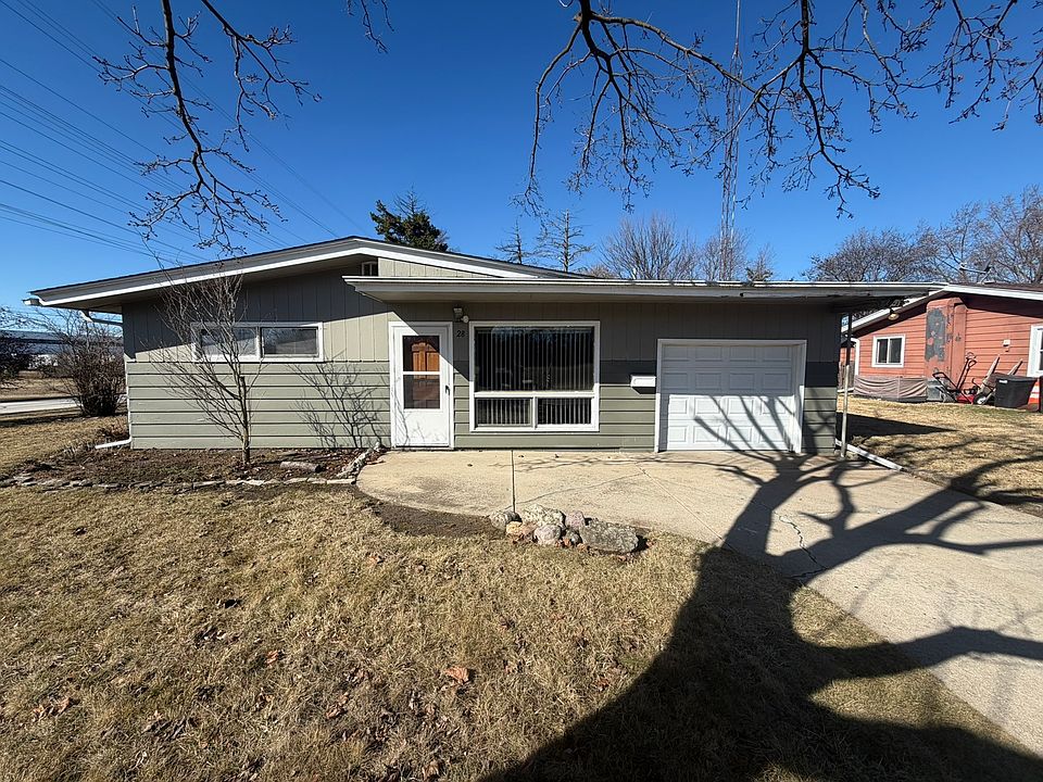 1st image of 28 S Willow Way