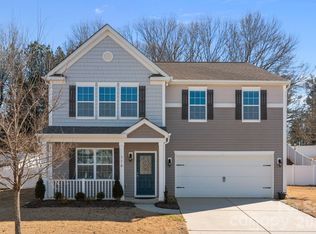 116 Rippling Water Dr, Mount Holly, NC 28120