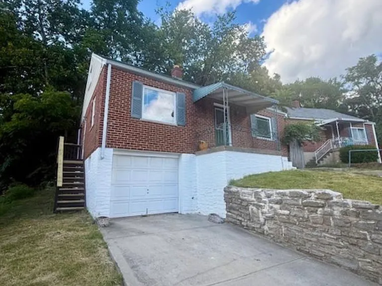357 Riddle Pl — Photo 2