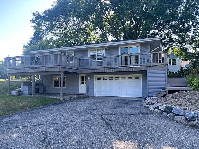 3921 Minnewashta Ct