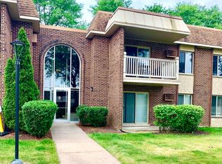432 N Wilke Rd UNIT 102, Palatine, IL 60074