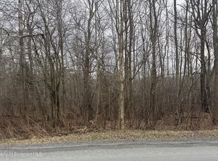 Freytown Rd, Gouldsboro, PA 18424