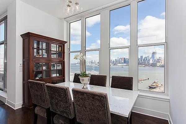 Sold by JCity Realty, LLC | media 5