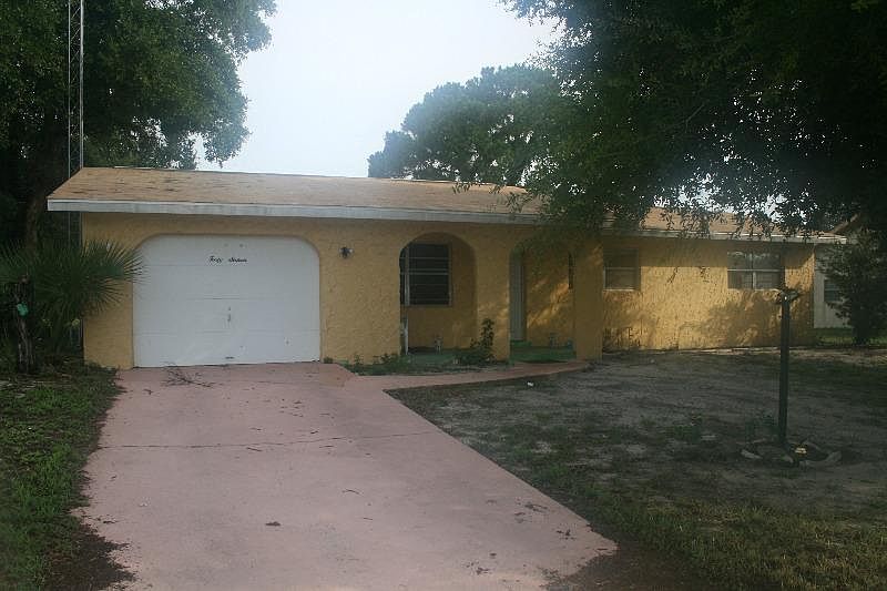 1st image of 4016 Bianca St