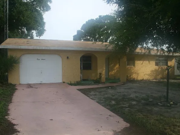 4016 Bianca St, Sebring, FL 33872