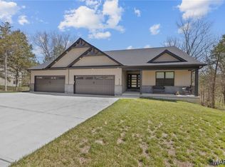 9784 Ridgecrest Dr, Hillsboro, MO 63050