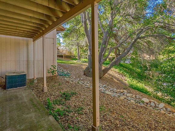 5th image of 3086 Emerald Ct