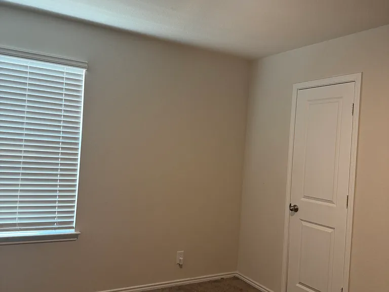 13842 Guffey Cir — Photo 5