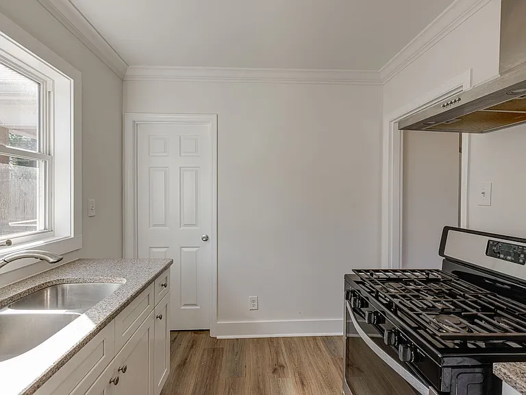 5211 Sunbeam Ave — Photo 16