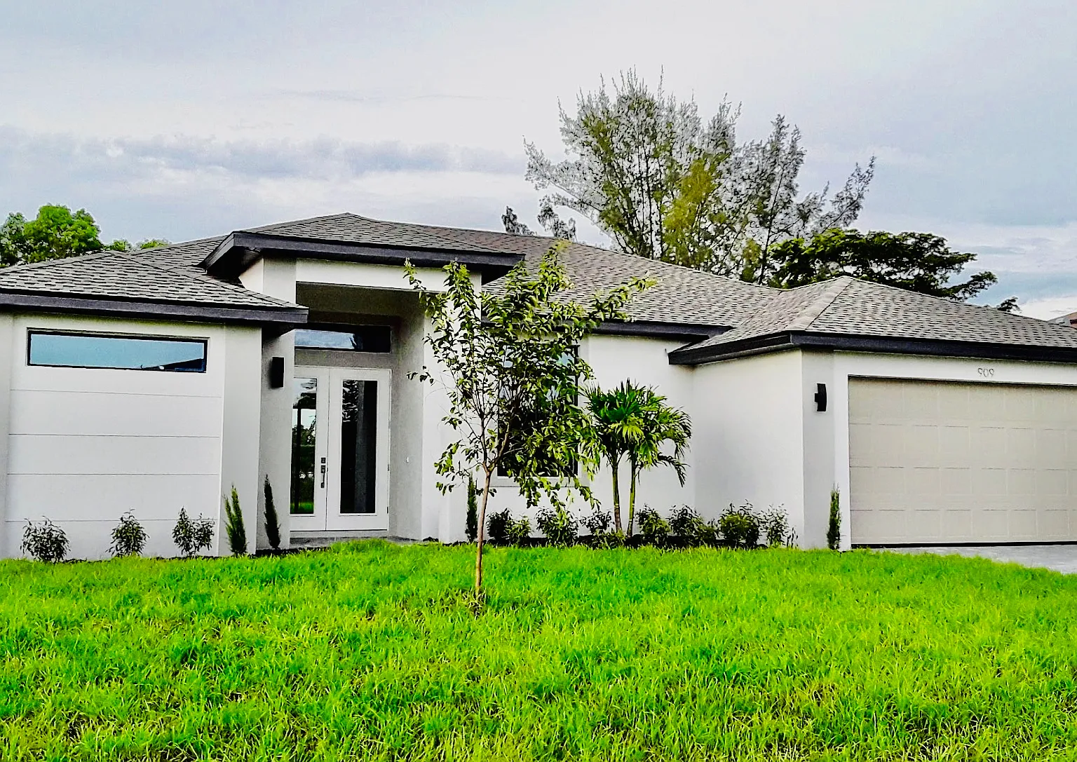 4 bed, 1860 sqft, $2,295 — Photo 1