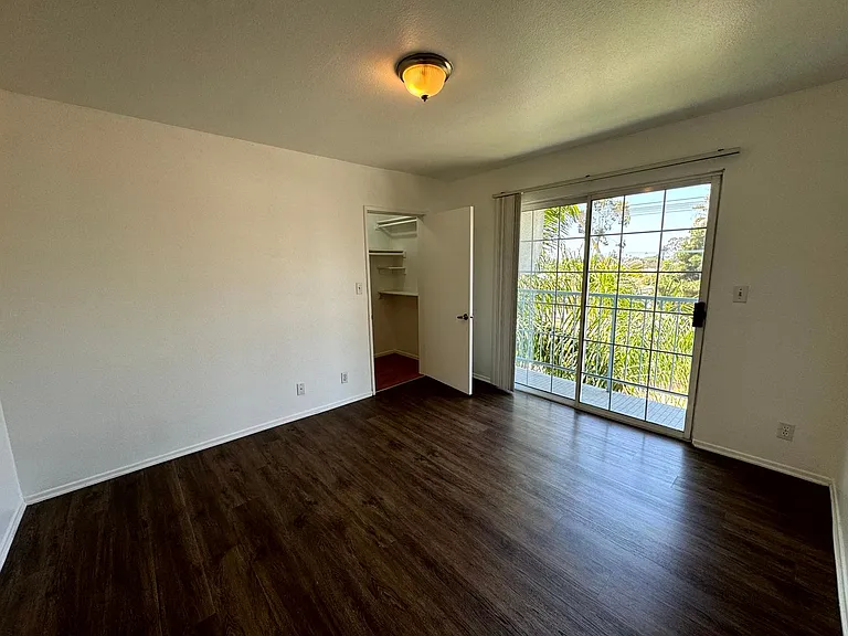 12048 Culver Blvd — Photo 18