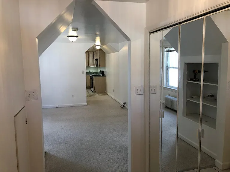 5838 Phillips Ave — Photo 4