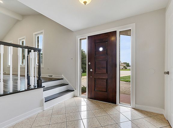 3rd image of 14016 Sea Biscuit Ct