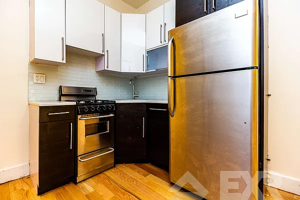 Rented by EXR | media 5