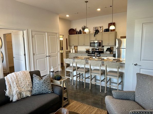 4836 Village Lot Cv #327C
