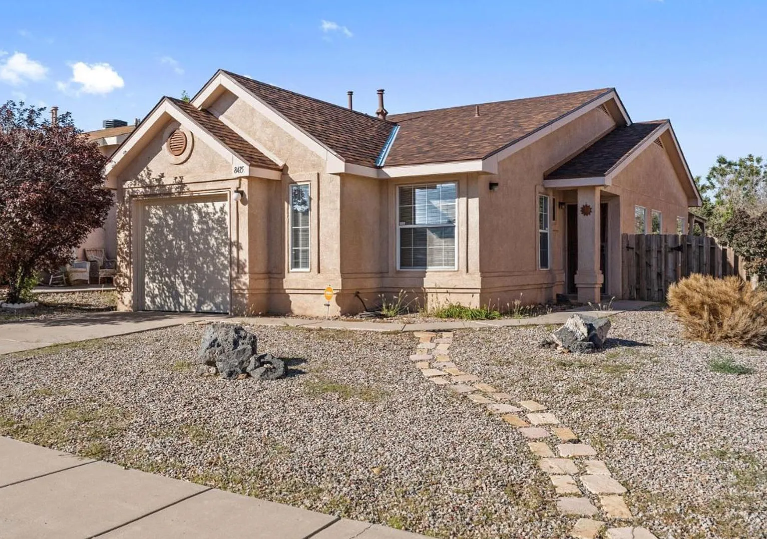 2 bed, 2.0 bath, 1006 sqft, $1,900 — Photo 1