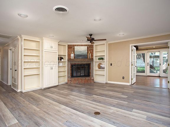 4th image of 3512 Bremond Dr